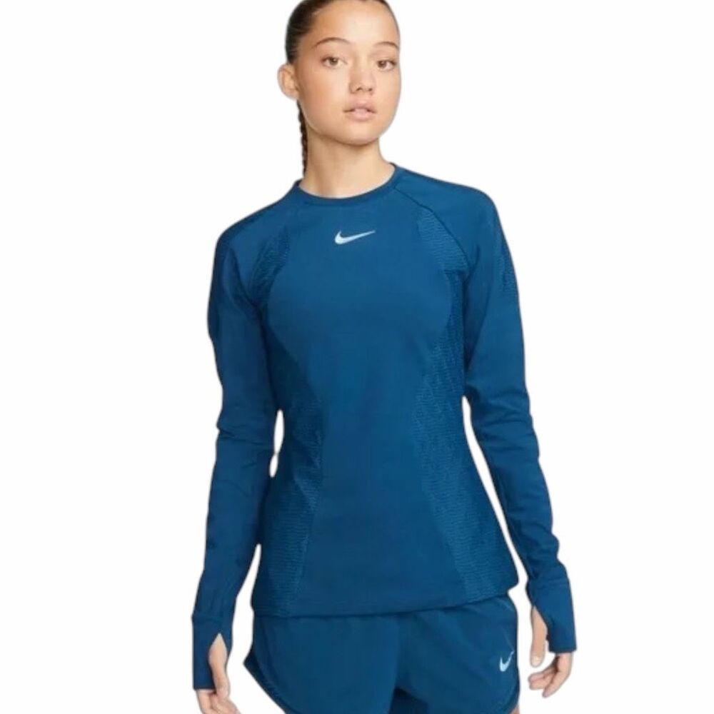 NIKE Women’s Teal Long Sleeve Slim Fit Nike Run Division Shirt Size Medium